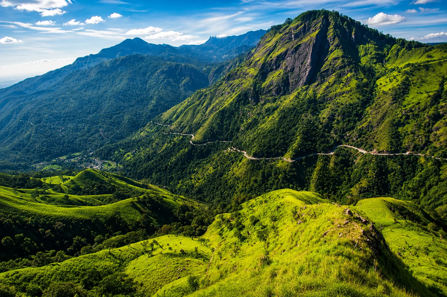 Piduruthalagala Peak